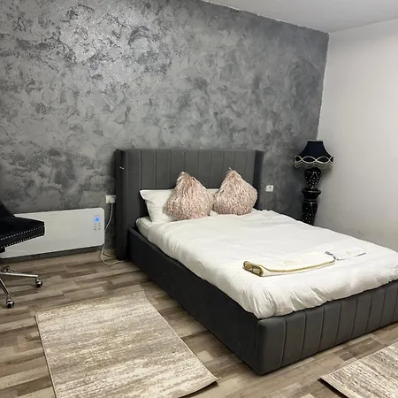 Semesterbostad Fabrizio House *